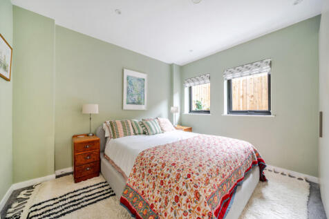 1368788-13-68f248...