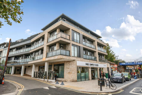 1368788-4-68f2480...