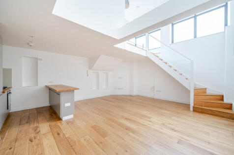 1370726-8-68f613f...