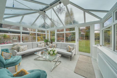 1376268-8-690de9b...