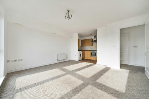 Living/Dining Area
