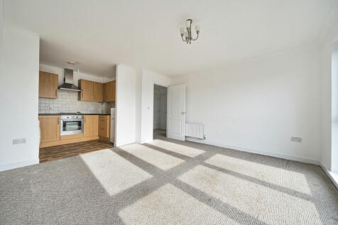 Living/Dining Area