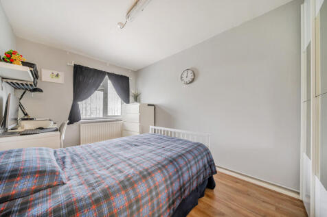 1374911-18-690209...