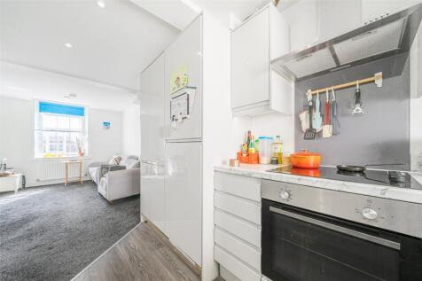 Kitchen/Reception
