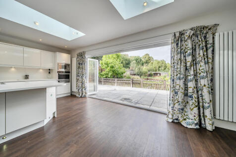 Kitchen/Reception