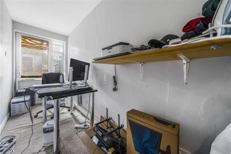 Bedroom/Office