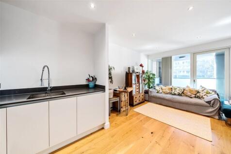 Kitchen/Reception
