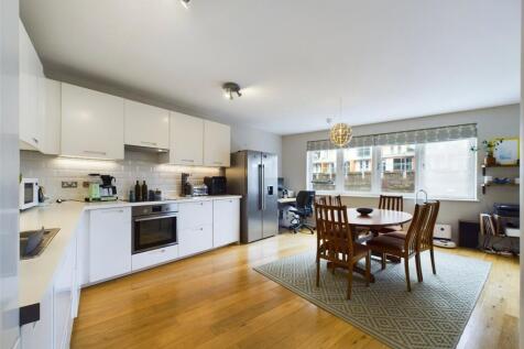 Kitchen/Reception