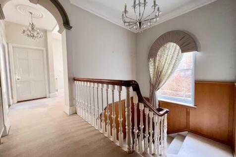 IMG_17131_14_larg...