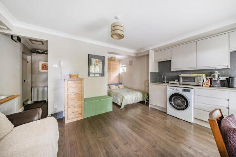 Kitchen/Lounge