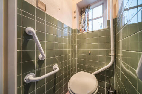 1388377-1-694574b...