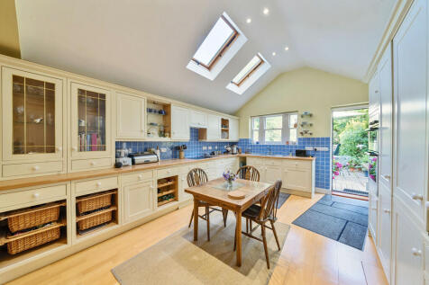 Kitchen/Breakfast Ro