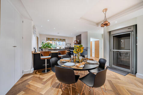 Kitchen/Dinning