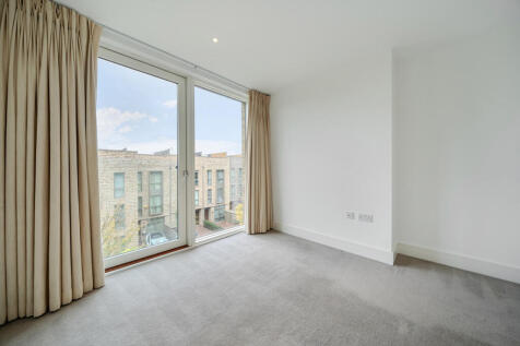 1370229-7-68f0c70...