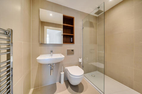 1370229-9-68f0c71...