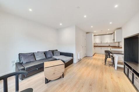 Reception/Kitchen