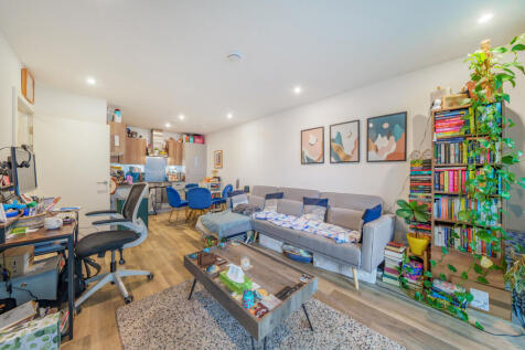 Reception/Kitchen