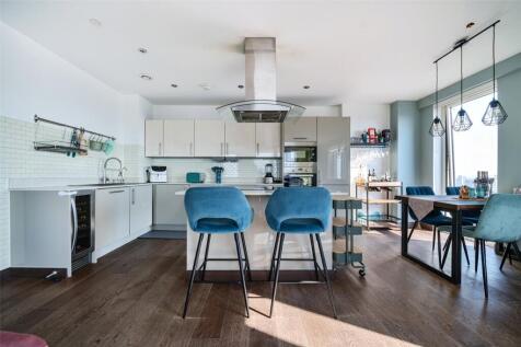 Reception/Kitchen