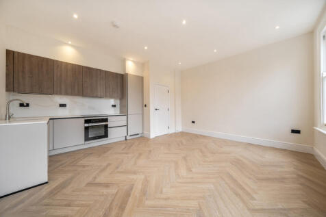 1347199-11-68b6d1...