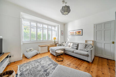 1370252-6-68f7918...