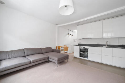 Reception/Kitchen