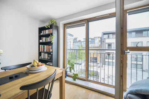 Kitchen/Reception
