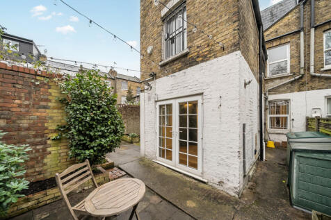 1383990-10-692d68...