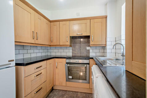 8647301-interior0...