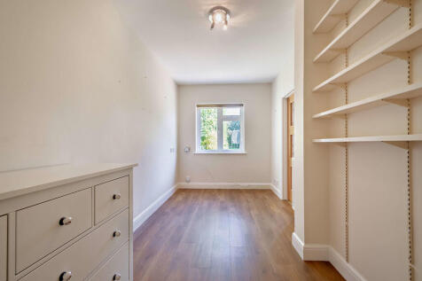 8646612-interior0...