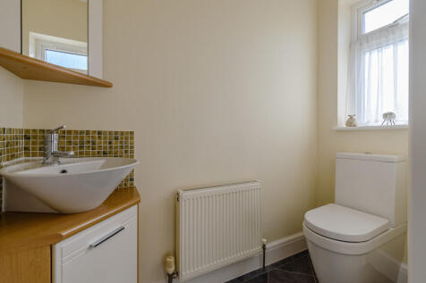 8439453-interior0...