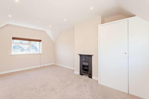 Main bedroom .