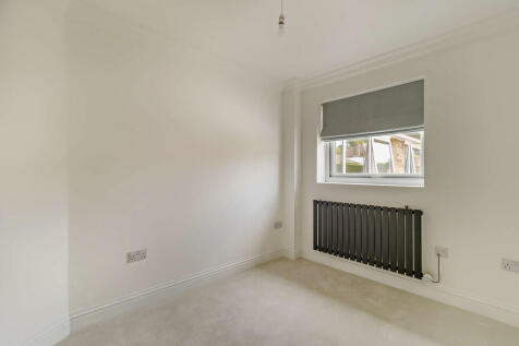 8658980-interior0...