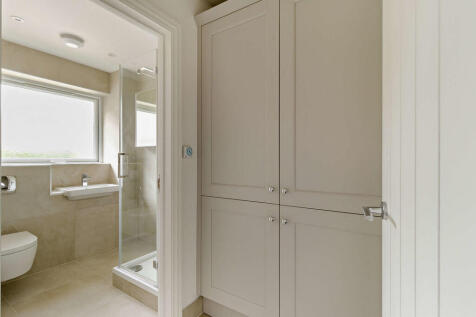 8658980-interior0...
