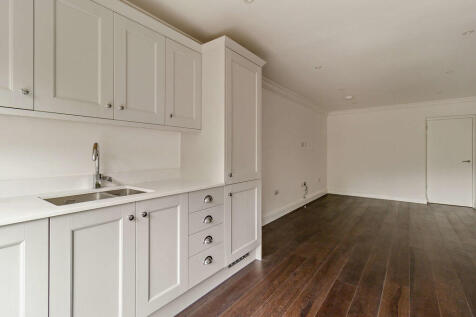 8658980-interior0...