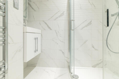 8323028-Flat4_9-i...