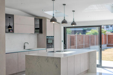 Kitchen/ Dining