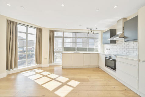 Reception/Kitchen