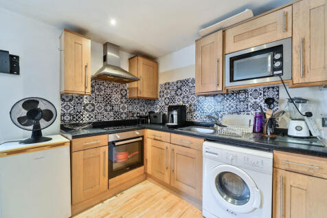 Studio/Kitchen