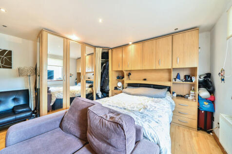 Studio/Bedroom