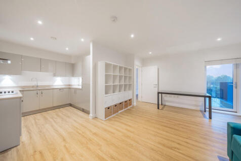 Living Area 2
