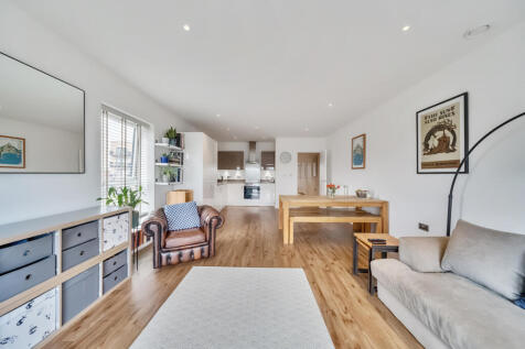 Living Room 4