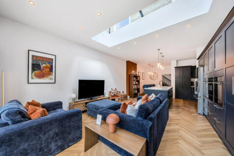 1363476-8-68e7dc2...