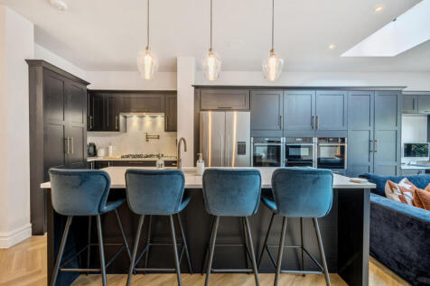 1363476-12-68e7dd...