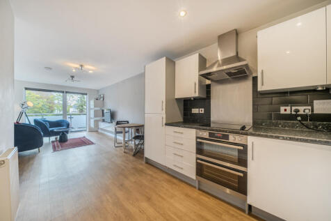 1361131-9-68debb1...