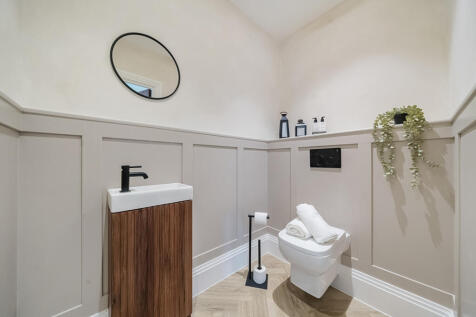 1342904-10-68a48e...