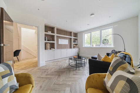 1342904-12-68a48f...