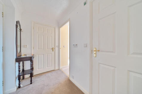 1371958-9-68fbd12...