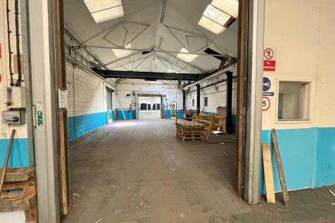 Warehouse photo 6