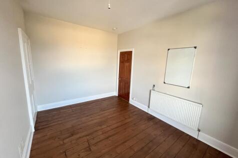 Room 1 photo 2 
