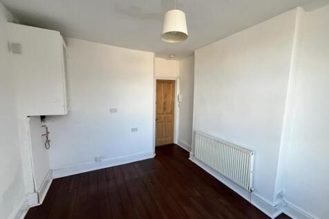 Room 5 photo 2